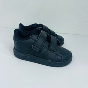 Adidas Kids Shoes Sneakers Black Low Top Velcro Toddler Size 6